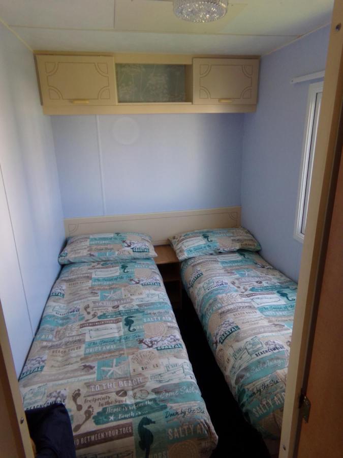 Happydaze Caravan Bacton  Exterior photo