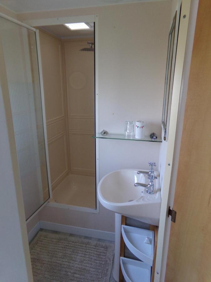 Happydaze Caravan Bacton  Exterior photo